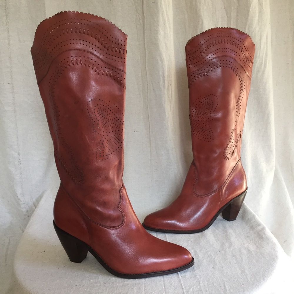 Steve Madden Amarillo boots size 8